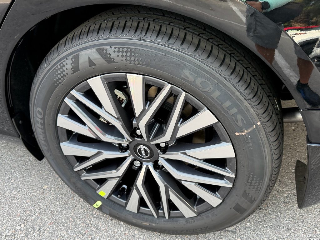 New 2026 Nissan Altima 2.5 SV FWD image 11