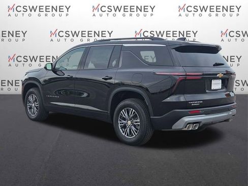 New 2026 Chevrolet Traverse LT FWD image 3