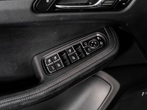 Used 2018 Porsche Macan S image 46