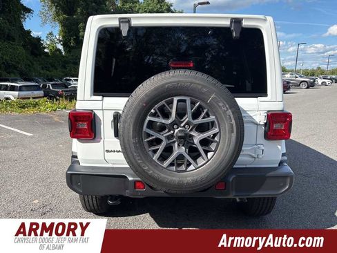 New 2025 Jeep Wrangler Sahara image 5