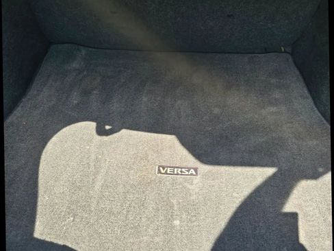 Used 2009 Nissan Versa 1.8 S w/ PWR Pkg image 11