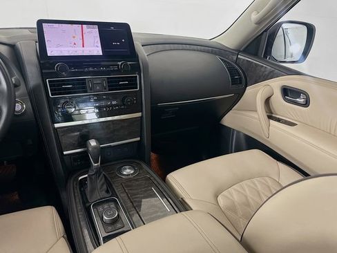 Used 2024 Nissan Armada Platinum w/ Captain's Chairs Package RWD image 24