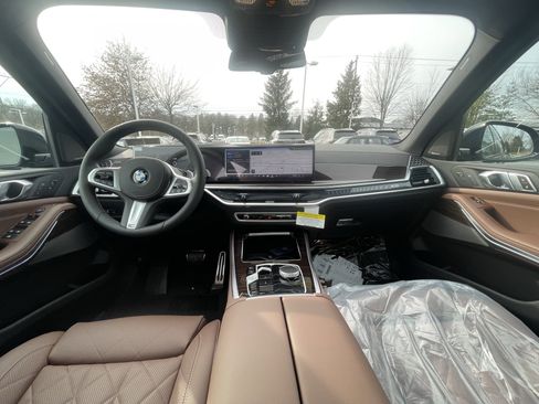 New 2026 BMW X5 xDrive40i w/ M Sport Package image 17
