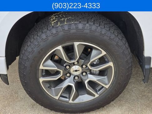 Used 2024 Chevrolet Silverado 1500 RST w/ Convenience Package II AWD/4WD image 9
