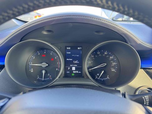 Used 2021 Toyota C-HR XLE image 21