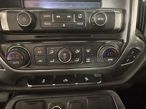 Used 2016 Chevrolet Silverado 1500 LTZ Z71 AWD/4WD image 23