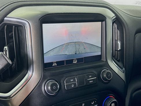 Used 2021 Chevrolet Silverado 1500 LT Trail Boss w/ Convenience Package II image 8