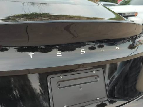 Used 2024 Tesla Model 3 Standard Range RWD image 5