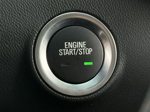 Certified 2023 GMC Terrain SLE w/ Driver Convenience Package image 18