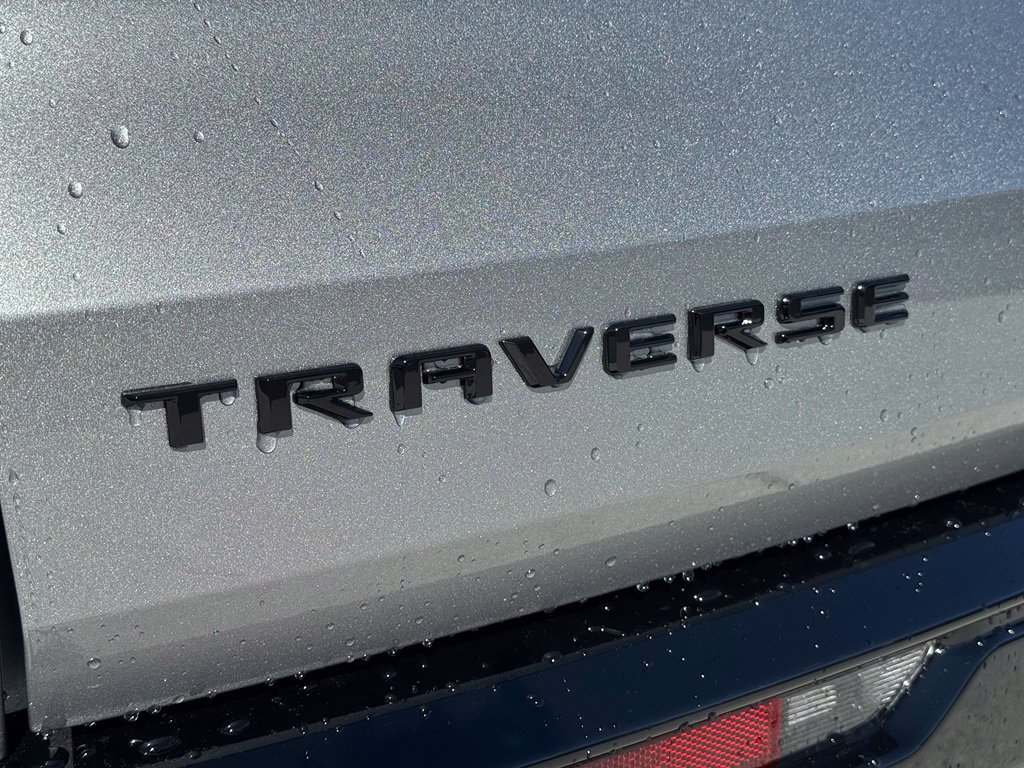 New 2027 Chevrolet Traverse RS w/ LPO, Floor Liner Package FWD image 13