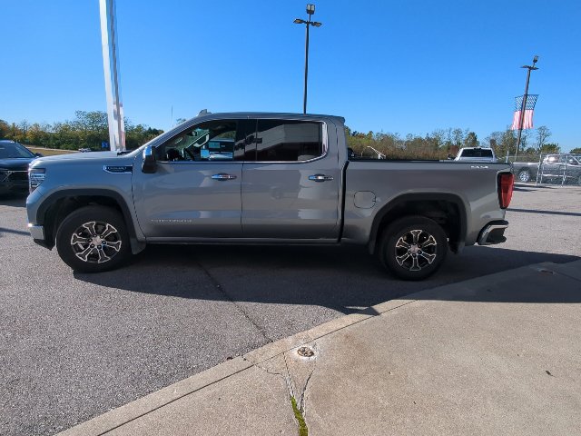 Used 2026 GMC Sierra 1500 SLT AWD/4WD image 32