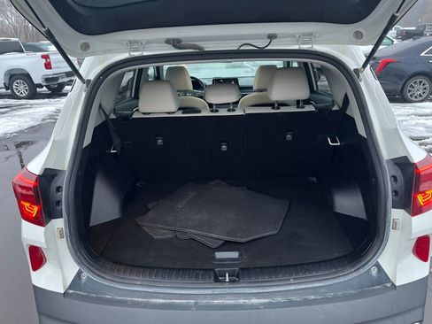 Used 2023 Kia Seltos EX image 24