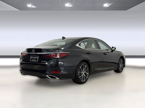 Certified 2025 Lexus ES 350 w/ Premium Package FWD image 9