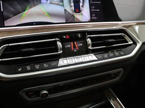 Used 2020 BMW X5 M50i w/ Executive Package AWD/4WD image 28
