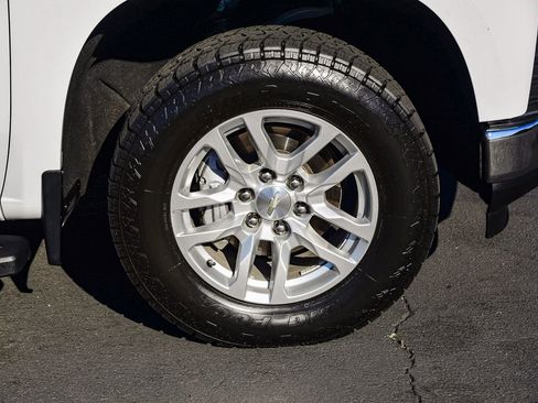 Used 2021 Chevrolet Silverado 1500 LT w/ Bed Protection Package image 11