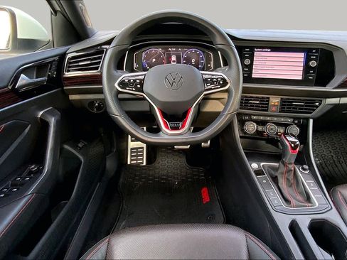 Used 2024 Volkswagen Jetta GLI Autobahn FWD image 6