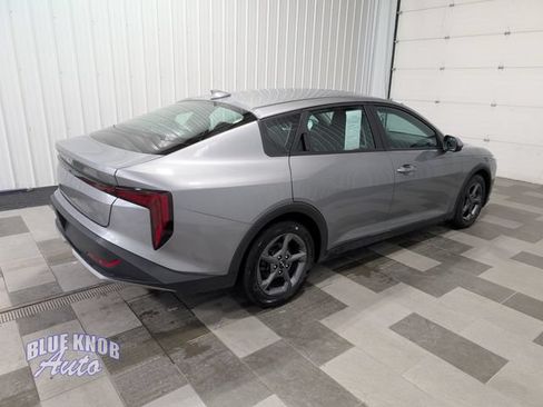Used 2025 Kia K4 FWD image 4