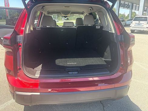Certified 2025 Nissan Rogue SV AWD/4WD image 23