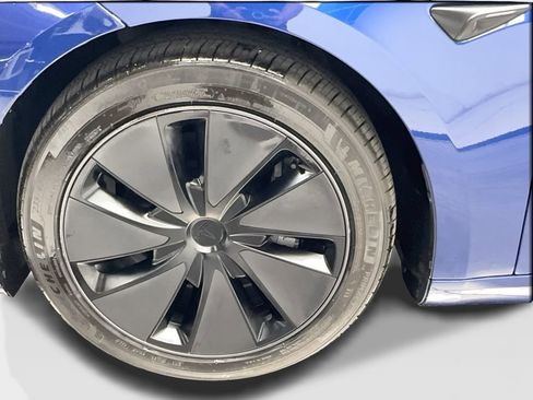 Used 2025 Tesla Model 3 Long Range AWD/4WD image 12
