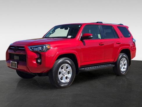Used 2023 Toyota 4Runner SR5 Premium w/ Moonroof Package AWD/4WD image 8