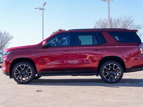 Used 2022 Chevrolet Tahoe RST w/ Luxury Package image 3