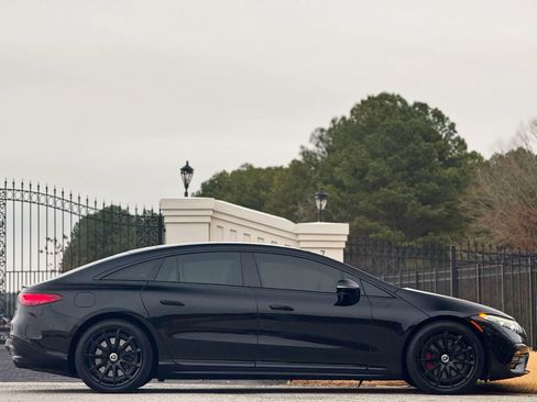 Used 2022 Mercedes-Benz EQS 580 4MATIC Sedan image 6