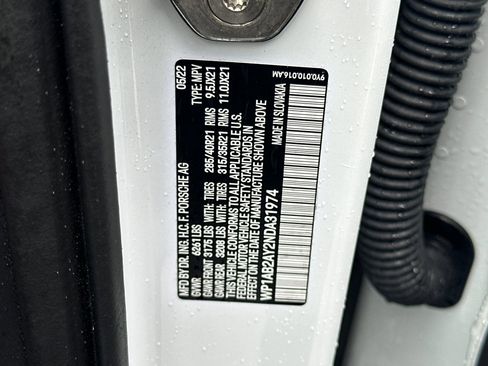 Used 2022 Porsche Cayenne S image 29