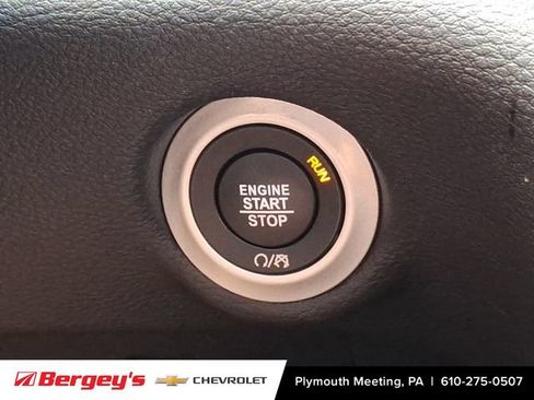 Used 2026 Chrysler Pacifica Limited w/ S Appearance Package FWD image 28