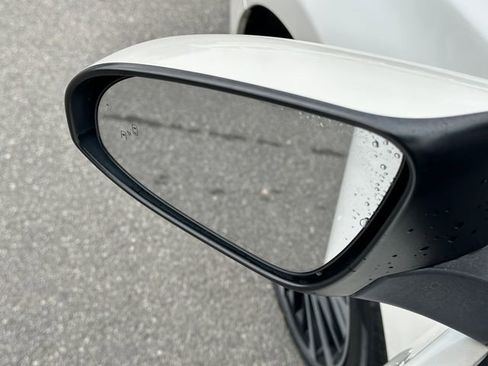 Used 2017 Toyota Camry XSE image 15