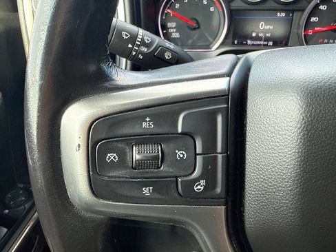 Used 2019 Chevrolet Silverado 1500 LT Trail Boss AWD/4WD image 33