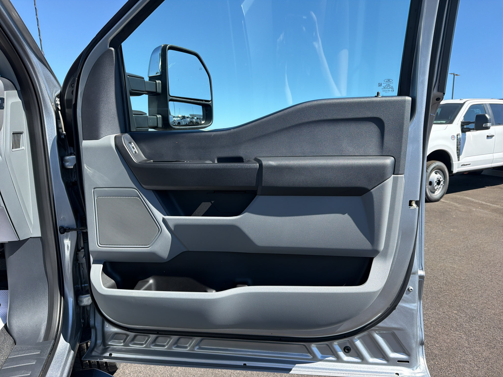 Used 2023 Ford F350 XL AWD/4WD image 19