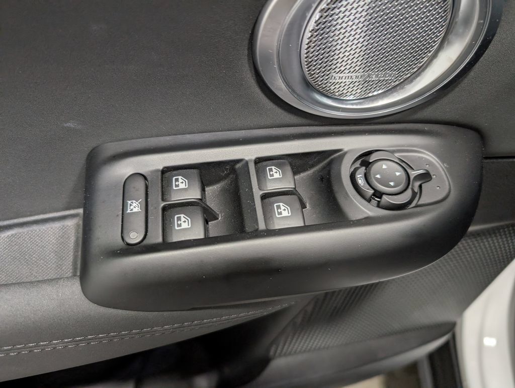 Used 2024 Alfa Romeo Tonale Veloce AWD/4WD image 13