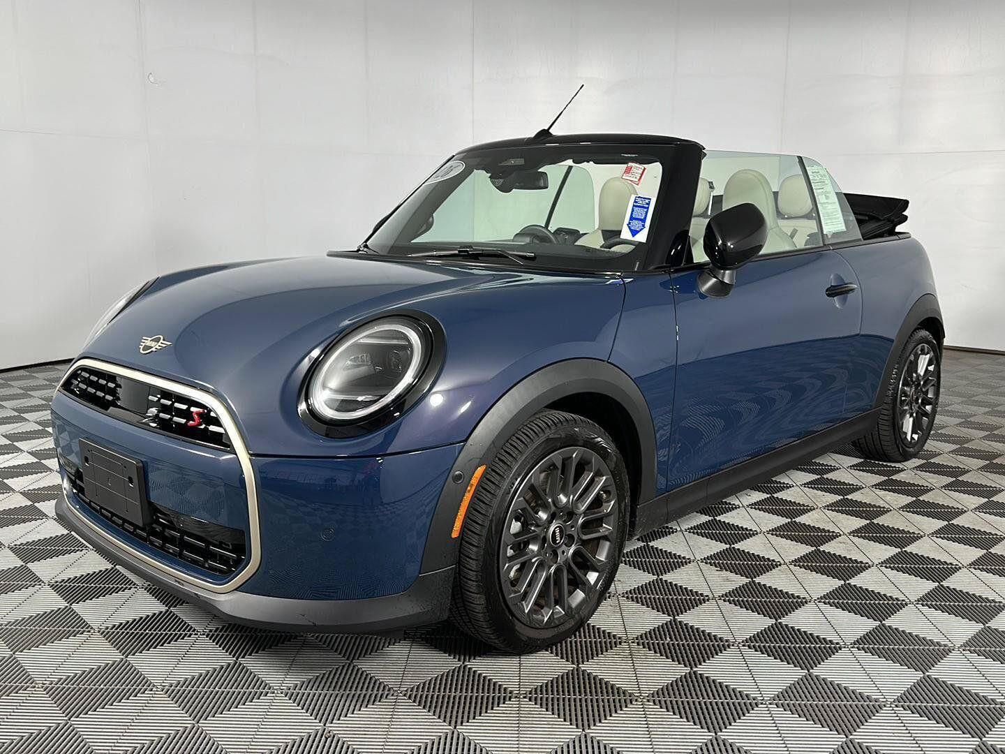 Used 2026 MINI Cooper S FWD image 6