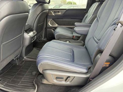 Certified 2026 INFINITI QX80 4WD image 11