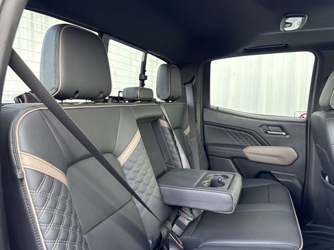 Used 2024 GMC Canyon Denali w/ LPO, Denali Black Edition image 39