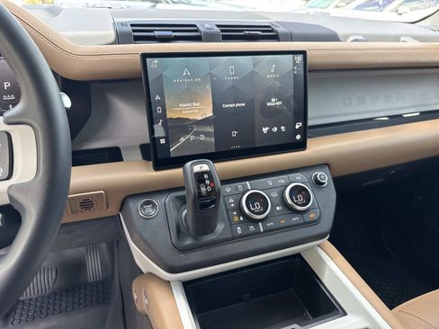 Certified 2025 Land Rover Defender 110 S AWD/4WD image 25