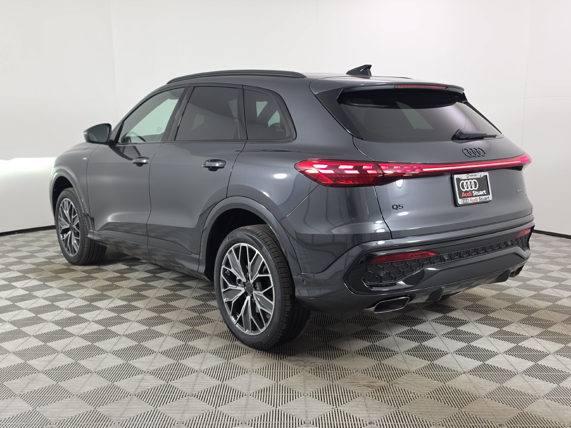 New 2026 Audi Q5 Premium Plus AWD/4WD image 4
