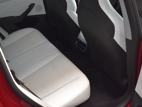 Used 2024 Tesla Model 3 Performance AWD/4WD image 17