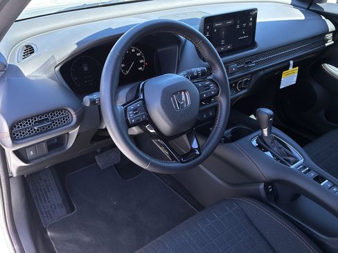 Certified 2026 Honda HR-V Sport image 2