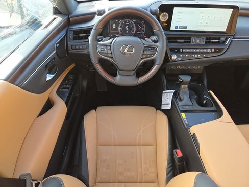 New 2025 Lexus ES 350 Luxury image 4