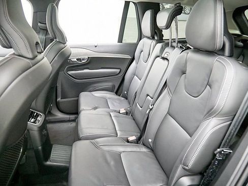 Certified 2025 Volvo XC90 T8 Ultra w/ Protection Package Premier image 21