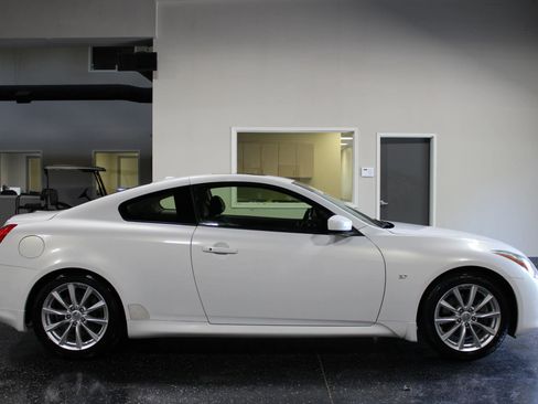 Used 2014 INFINITI Q60 Journey w/ Premium Package image 2