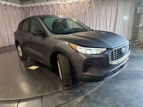 Used 2025 Ford Escape Active image 3