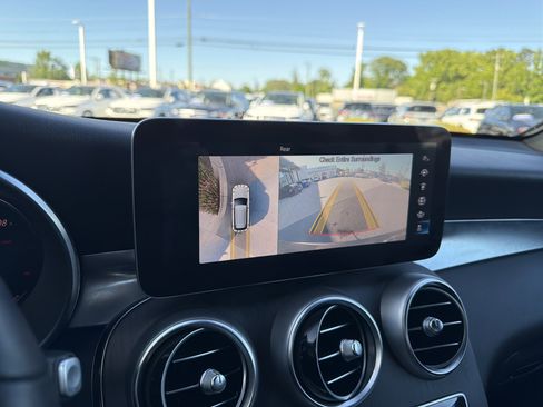 Certified 2022 Mercedes-Benz GLC 300 4MATIC w/ Premium Package Lite image 25