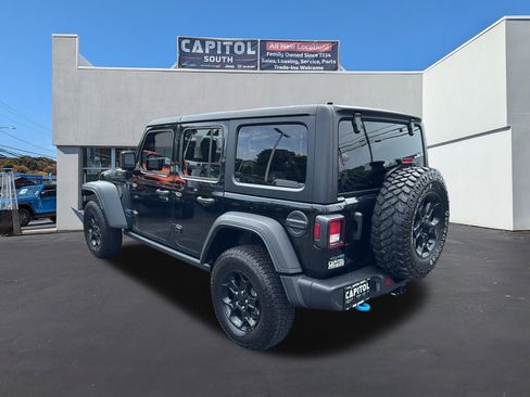Used 2023 Jeep Wrangler Unlimited image 5