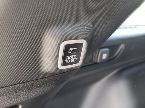 Used 2025 Jeep Grand Cherokee Laredo X w/ Luxury Tech Group I AWD/4WD image 31