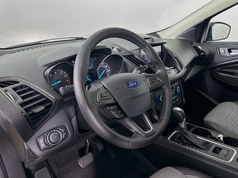 Used 2017 Ford Escape Titanium AWD/4WD image 33