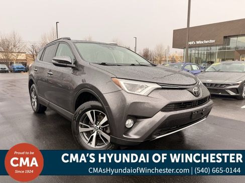 Used 2017 Toyota RAV4 XLE image 1