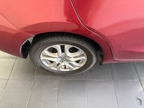 Used 2017 Toyota Yaris iA FWD image 7