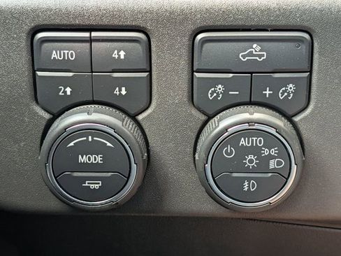 Used 2023 Chevrolet Silverado 1500 LT Trail Boss AWD/4WD image 21